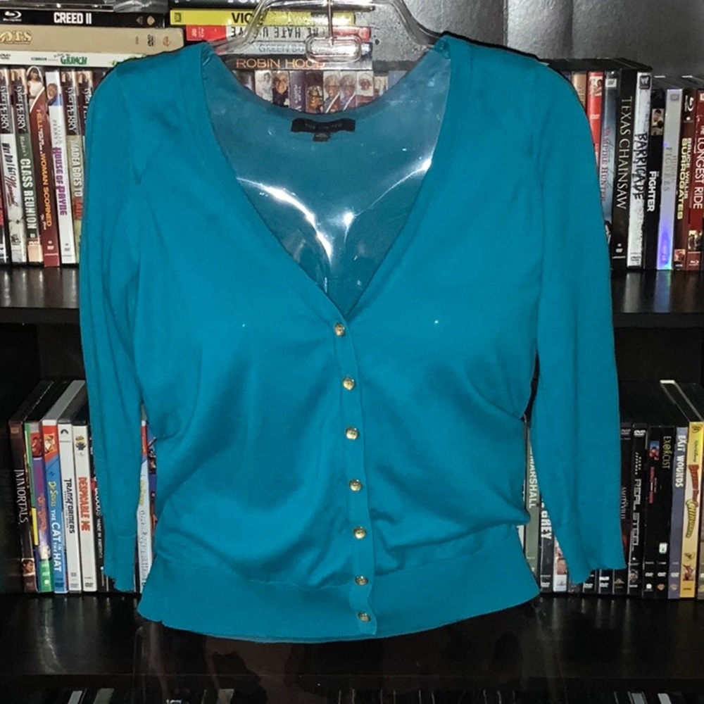 The Limited 3/4” Sleeves Cardigan